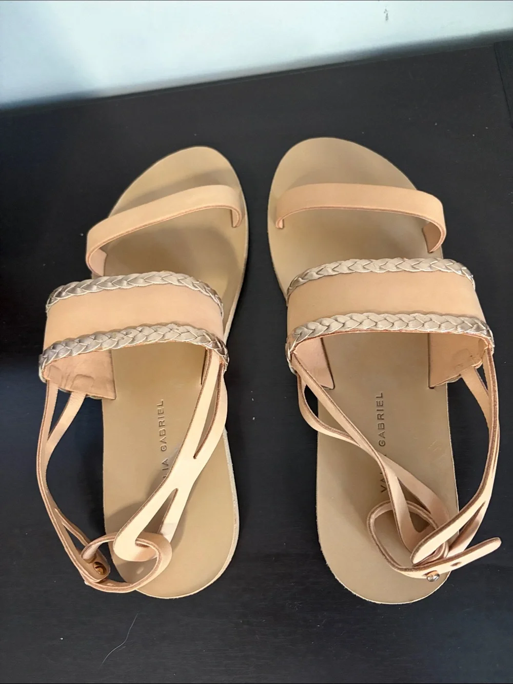 Anthropologie Valia Gabriel Grecian style flat leather sandals handmade 40 NEW